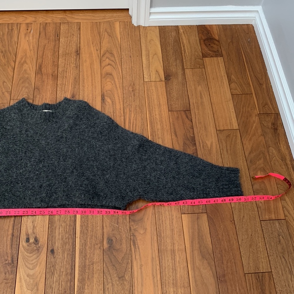 ❗️SOLD❗️Wilfred Free Lolan Sweater - Picture 8 of 8